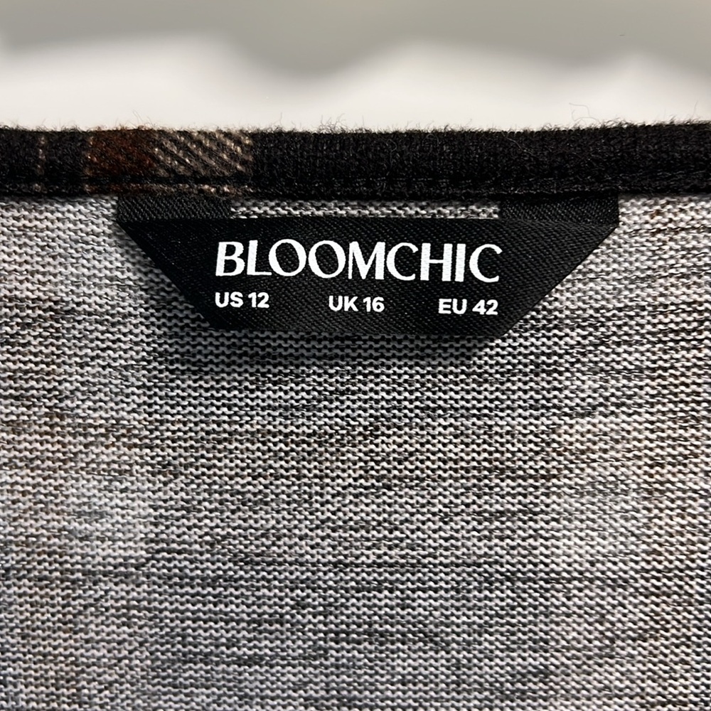 BloomChic Brown Plaid Women's Top NWOT - Picture 3 of 10